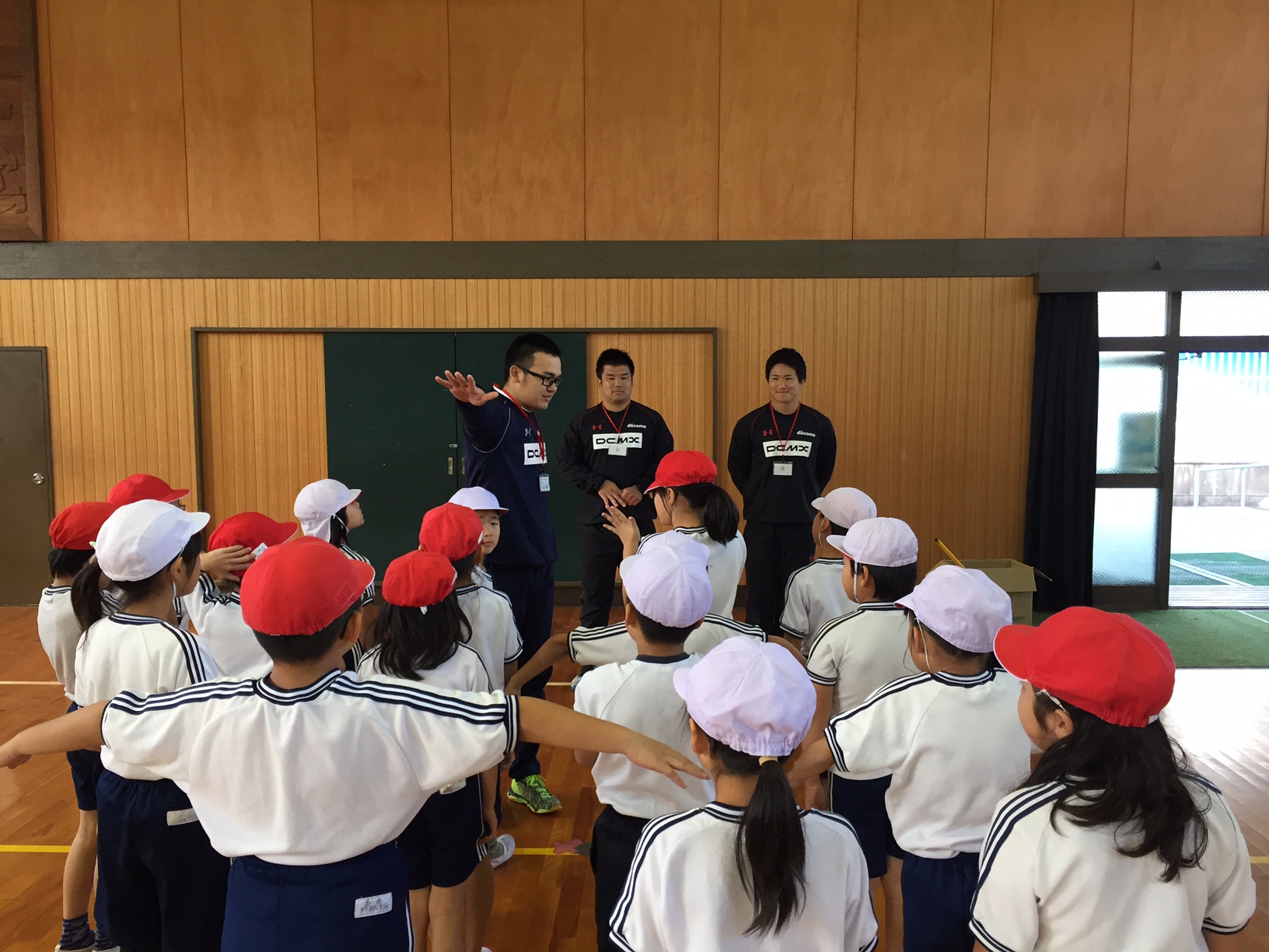 【第二回】東大阪市立高井田西小学校で「子ども体力づくりサポート事業」として授業を行いました。