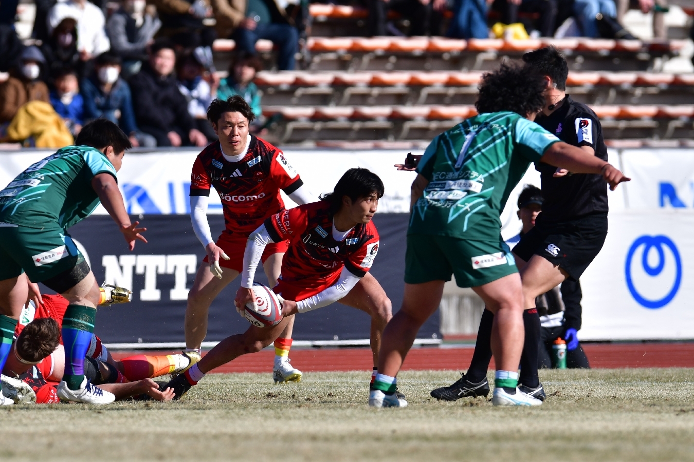 1【NTTジャパンラグビー リーグワン 第8節】GR東葛戦 山内(俊)選手 (2).jpeg