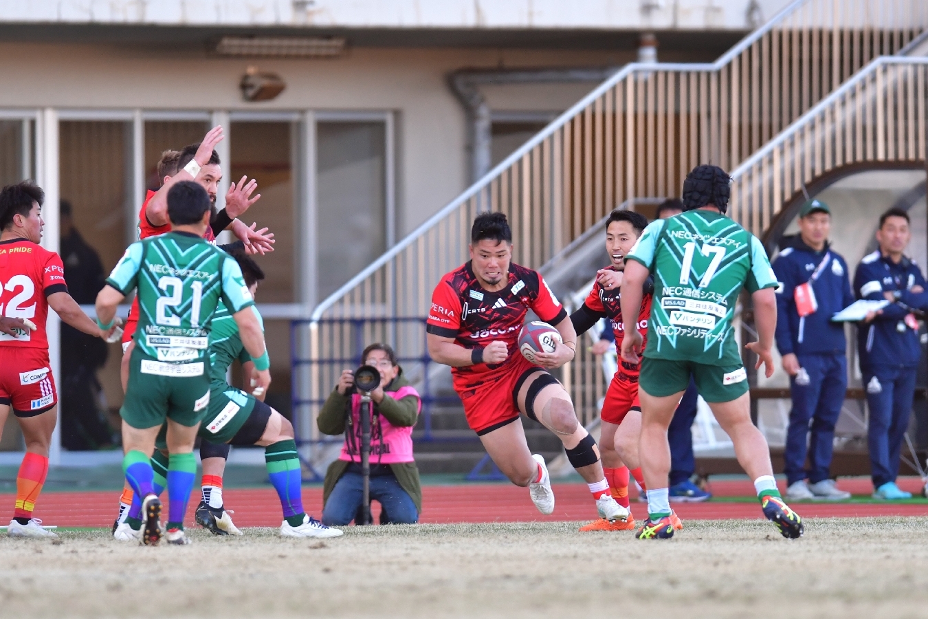 2【NTTジャパンラグビー リーグワン 第8節】GR東葛戦 佐藤(耀)選手 (2).jpeg