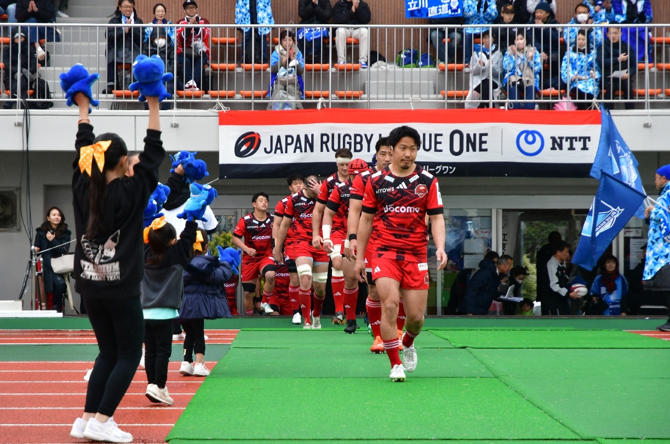 【リーグワン2024-25第10節】選手入場.jpg