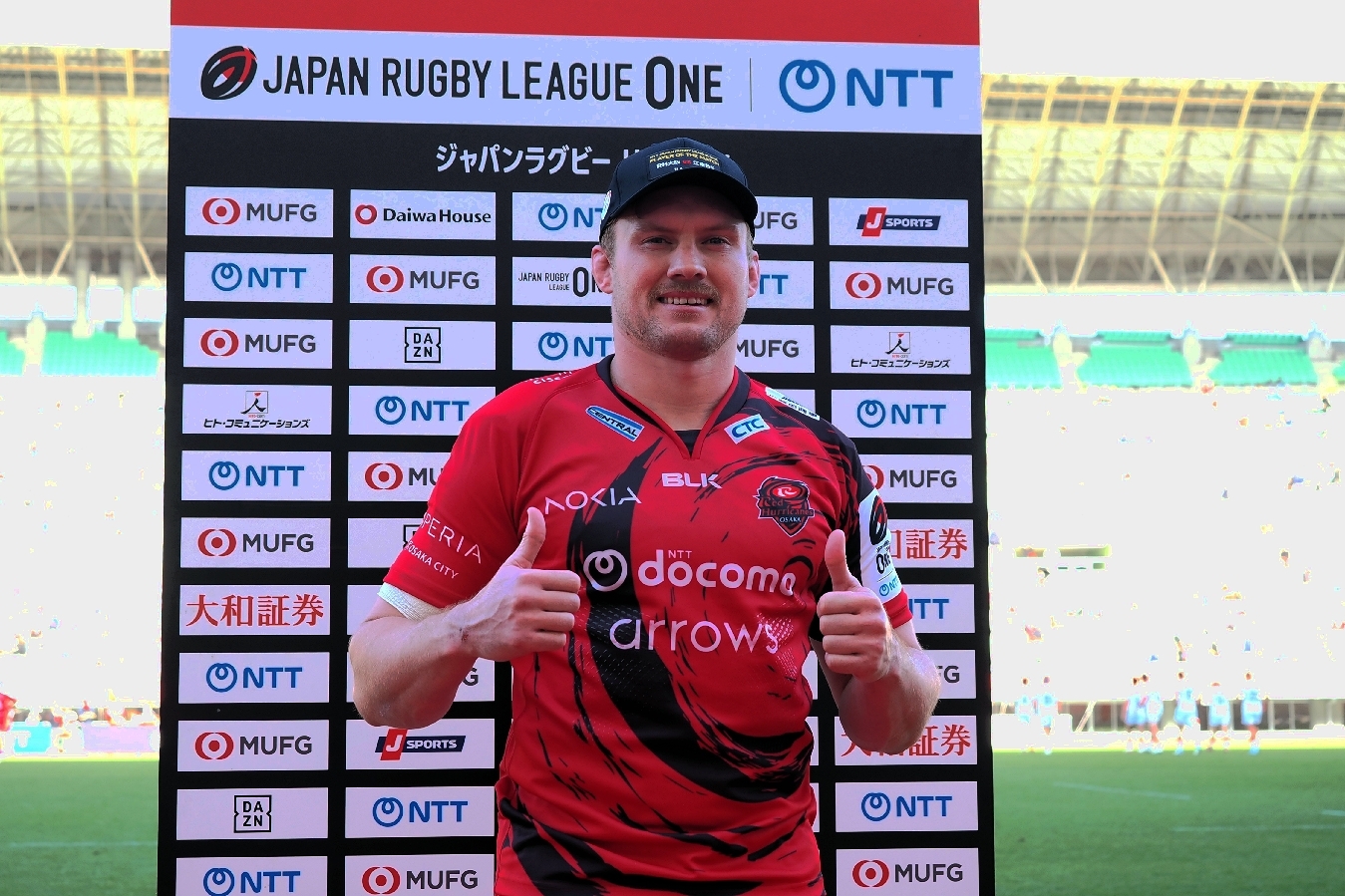 【リーグワン2025-26 第11節 江東BS戦】ギブソン選手(POTM表彰式).jpg